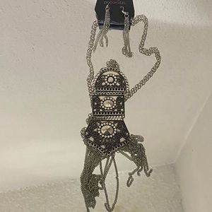 Silver Necklace With Earings